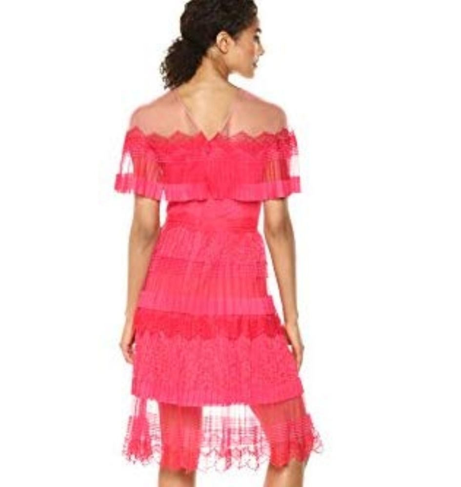 Tadashi shoji Elbow sleeves tiered short dress. - Picture 2 of 6
